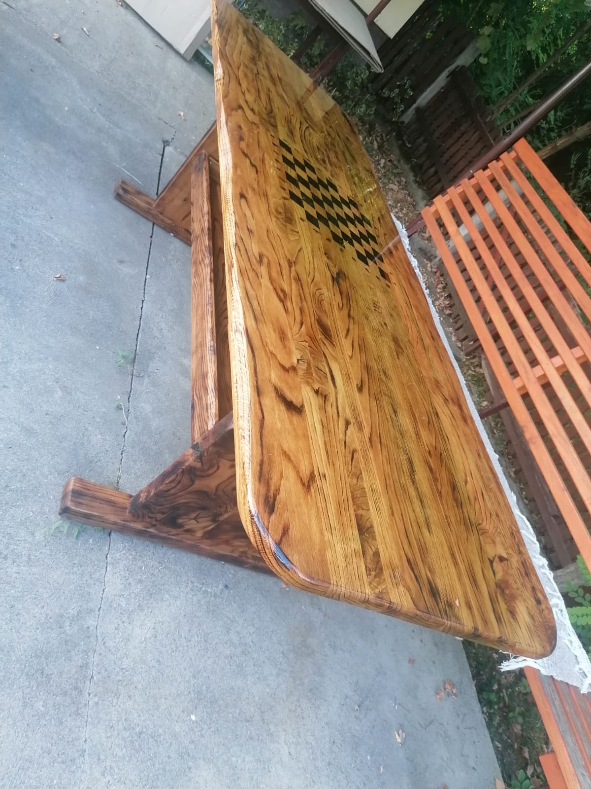 Verkaufter Design-Massivholztisch aus Eiche von SavaWood Switzerland
